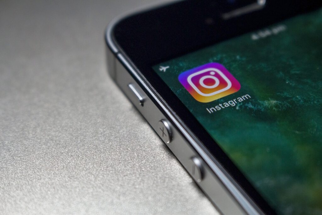 Instagram обяжет всех пользователей указать свой возраст