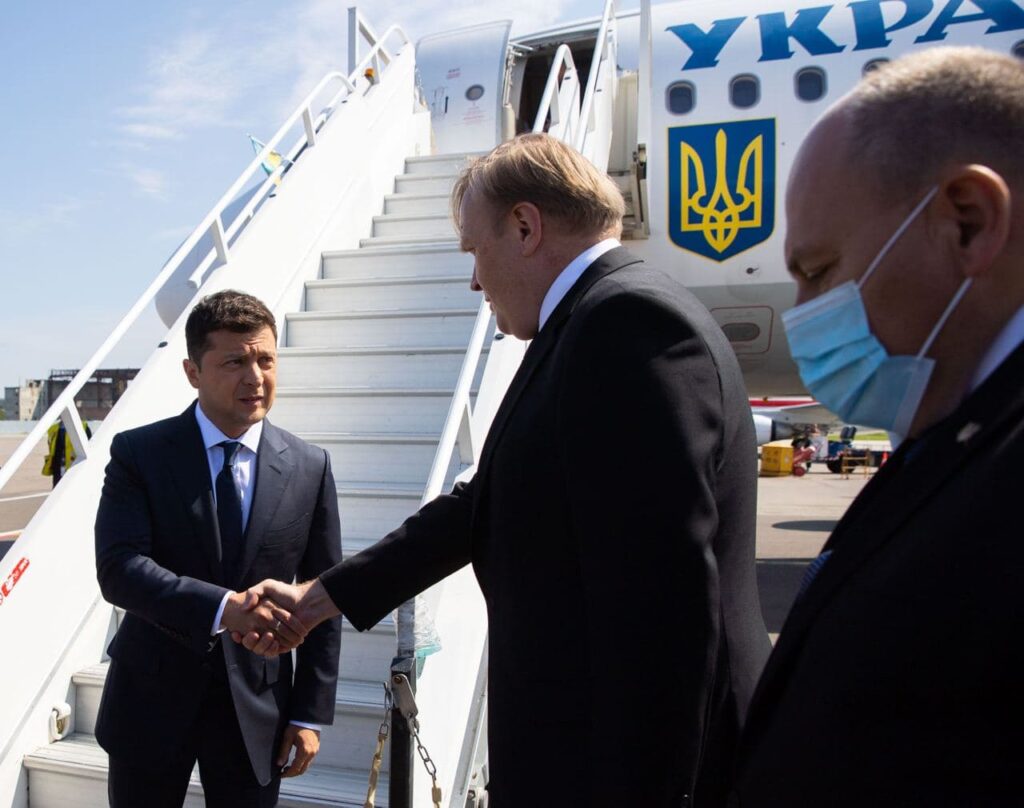 Зеленський запізнився на святкування 30-річчя незалежності Молдови