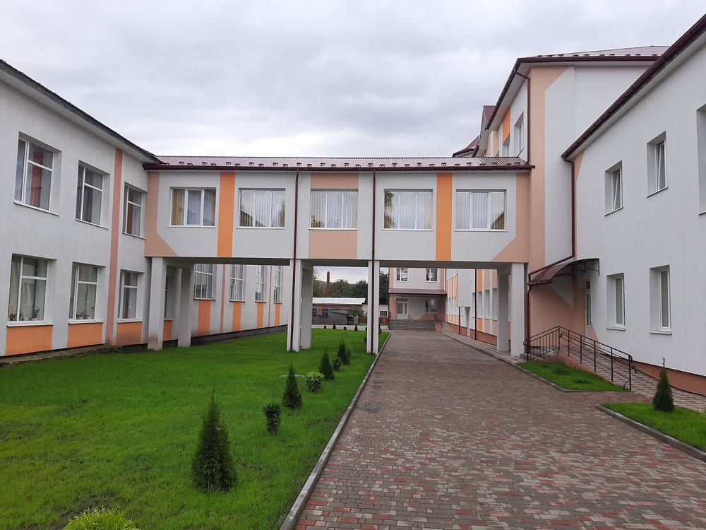 “Суперафера “Великого будівництва”: як на Буковині не відкрили “нову” школу