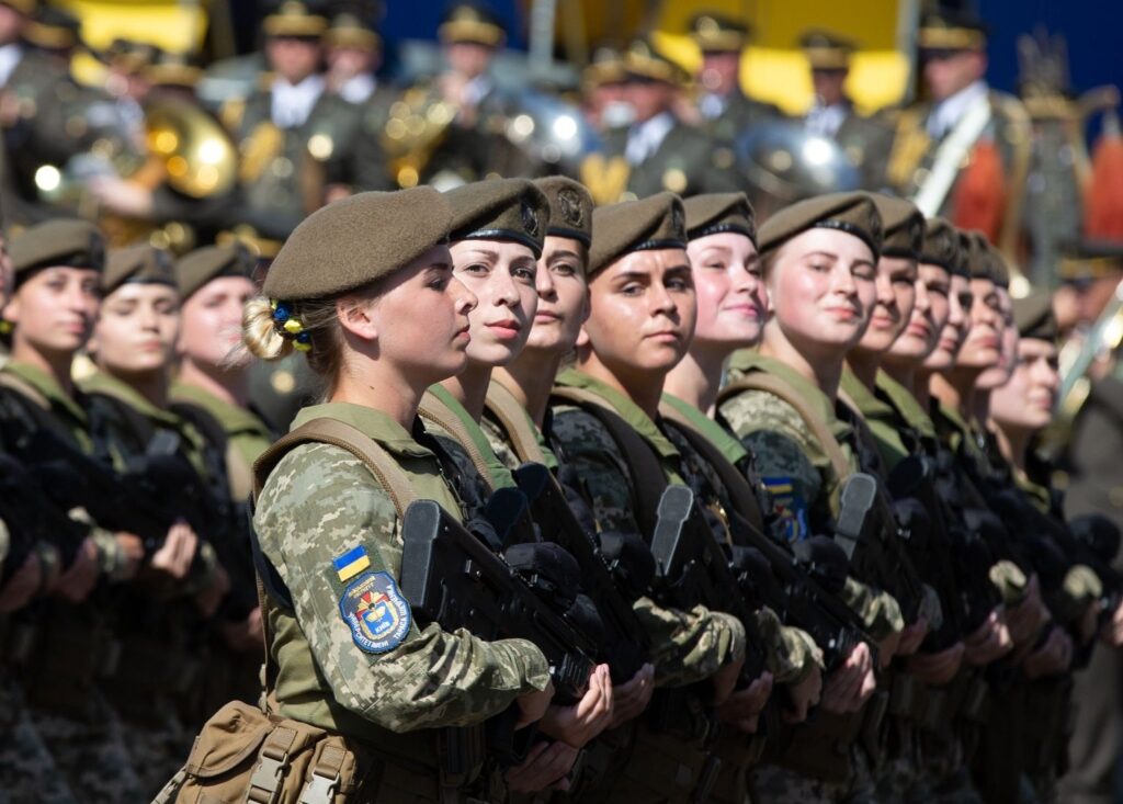 Военный учет для женщин: петиция за отмену приказа Минобороны набрала необходимое количество голосов для рассмотрения