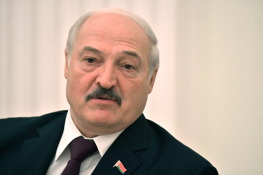 Без України: Лукашенко затвердив список недружніх йому країн