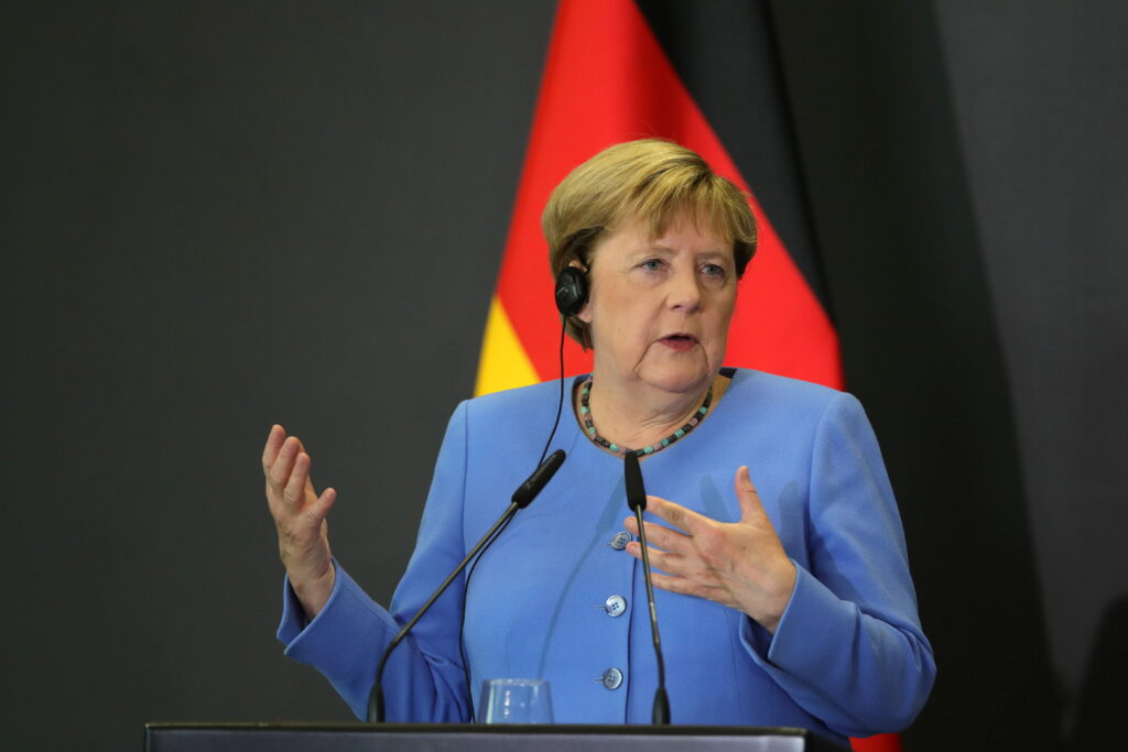 Меркель про Мінські угоди: “були потрібні, бо Путін міг би просто захопити Україну”