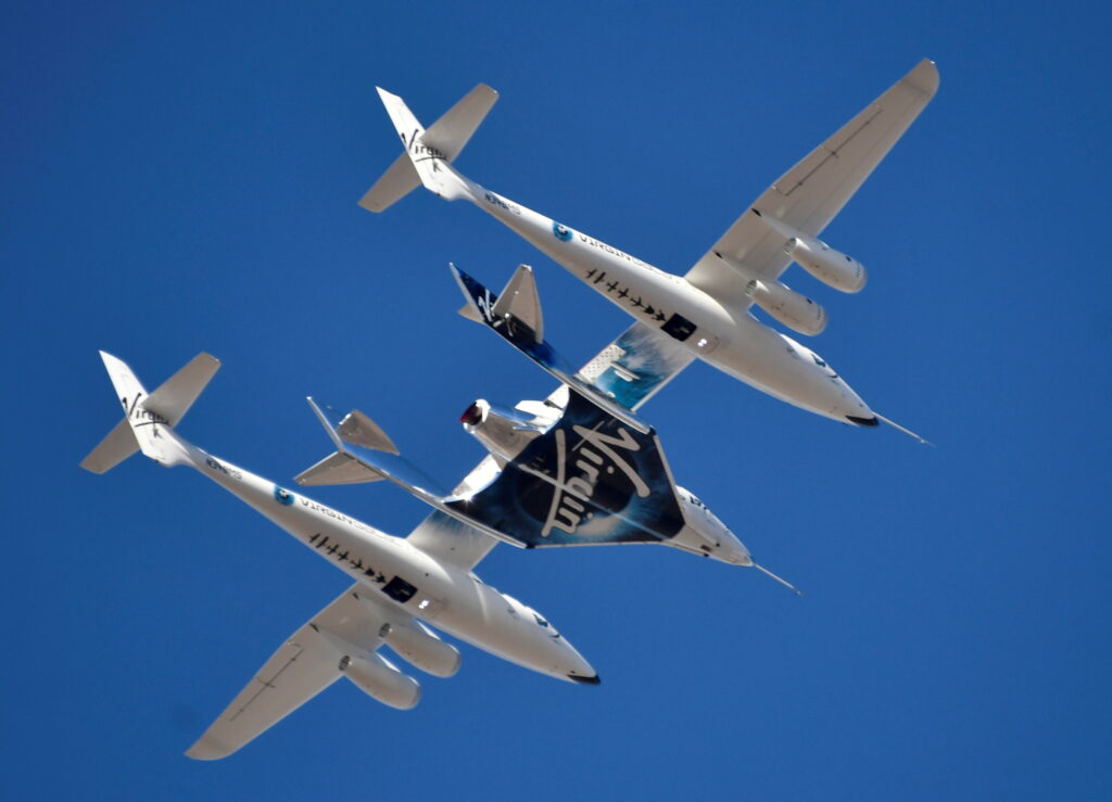 Компанія Virgin Galactic відклала старт туристичних польотів у космос