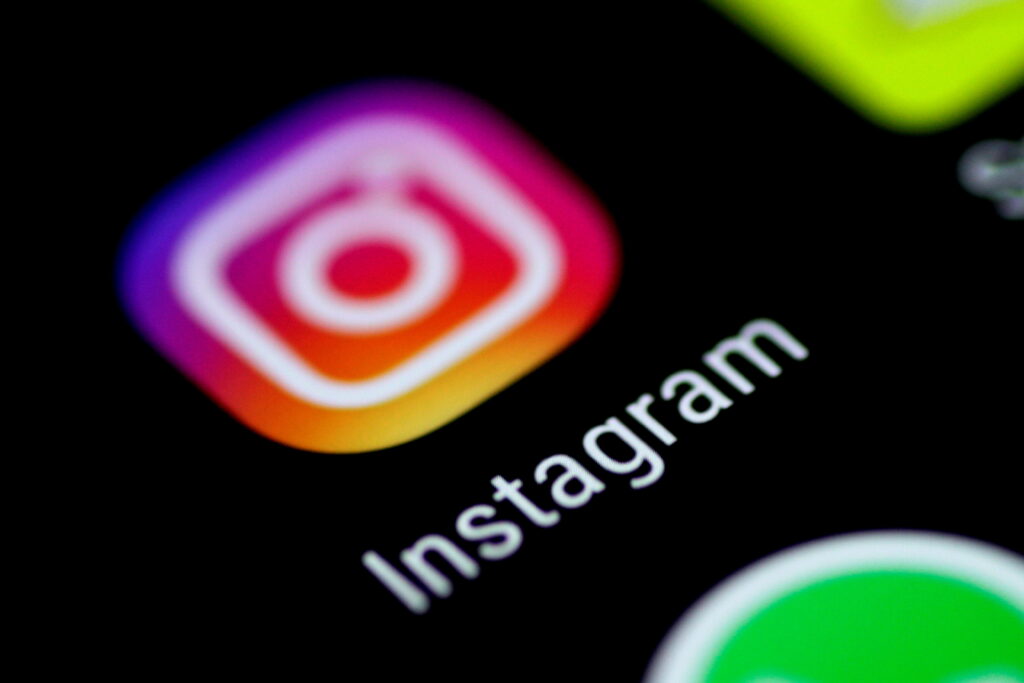Instagram відмовився від наскрізного шифрування приватних чатів: що це значить для користувачів