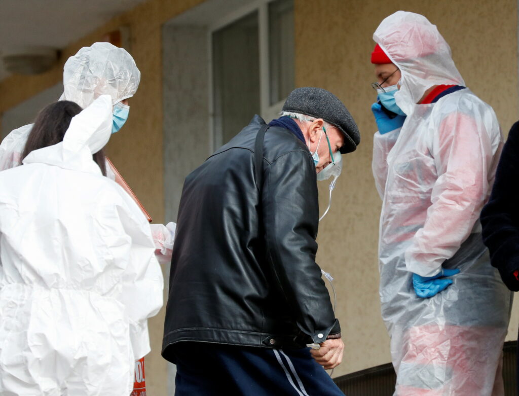 В Ровно COVID-больницы заполнены на 99%, ситуация критическая — городской голова Третьяк