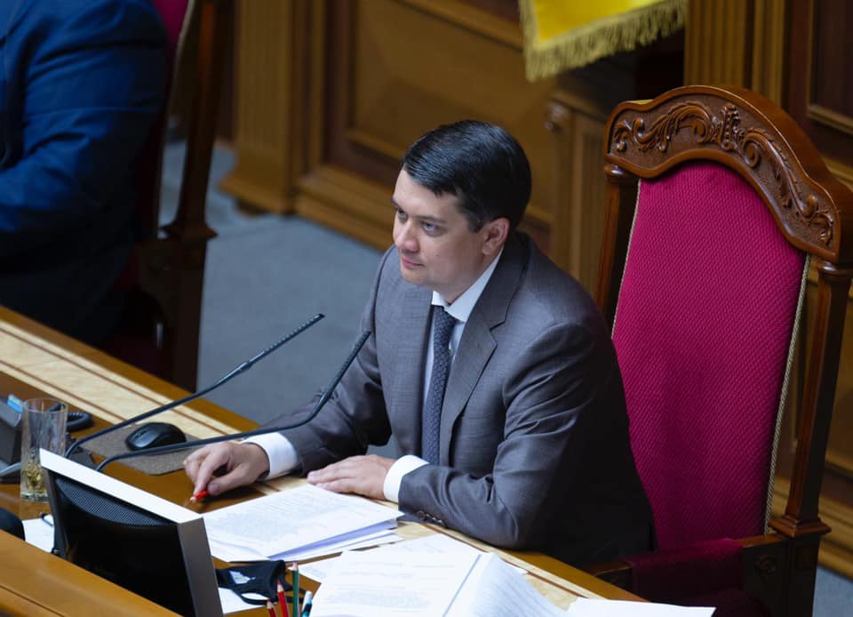 Не заважав критикувати Зеленського: “слуга” Неклюдов назвав головний “гріх” Разумкова