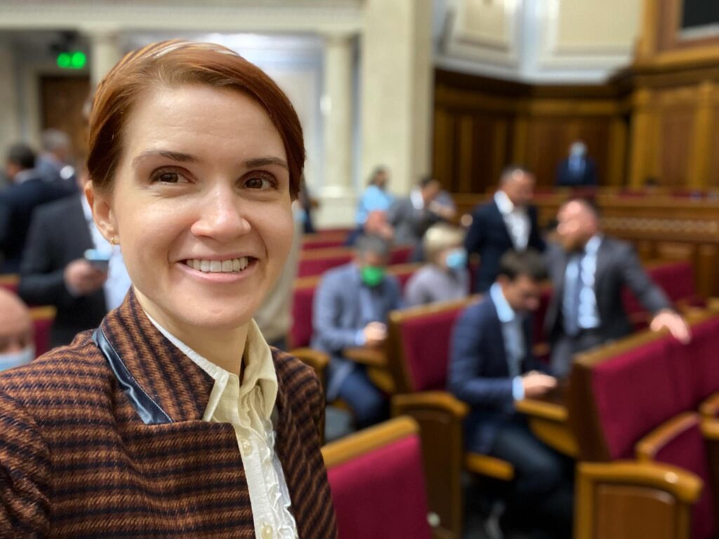 Пожизненное представление Украины на международных мероприятиях без согласования с властями: «слуги» зарегистрировали абсурдный законопроект