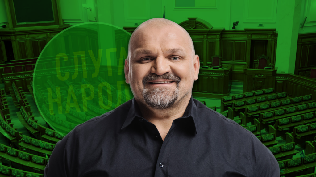 Одним словом, напівбог: “слуга” Вірастюк в масці супермена розповів про важку долю депутата