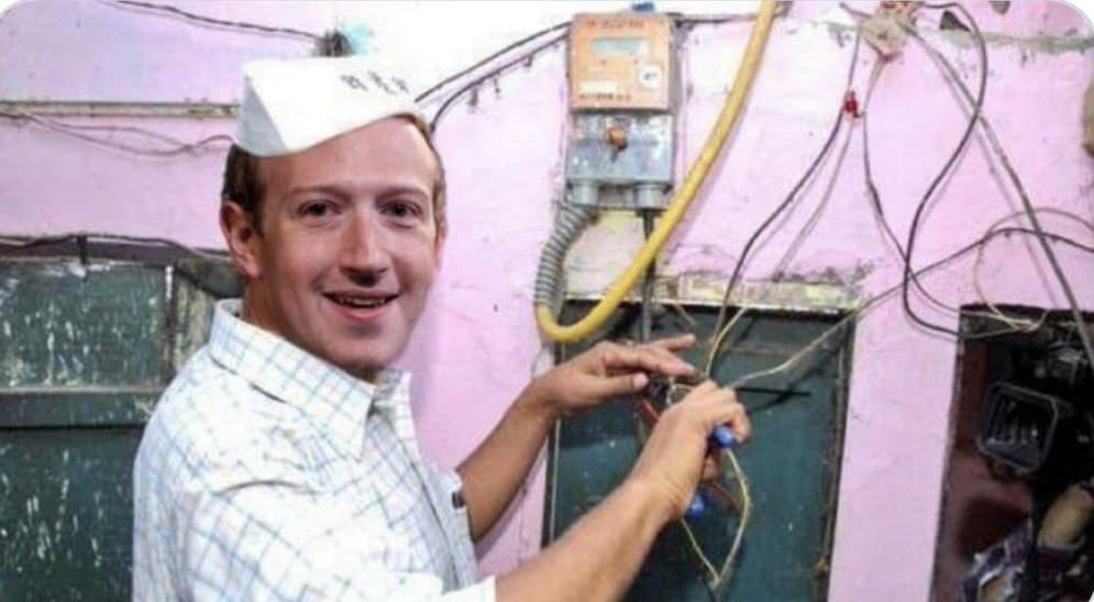 “Смерть” Facebook та Instagram: найяскравіші меми та фотожаби з усього світу
