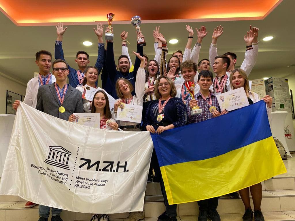 Велика перемога юних науковців: українські школярі завоювали 20 нагород на INOVA-2021