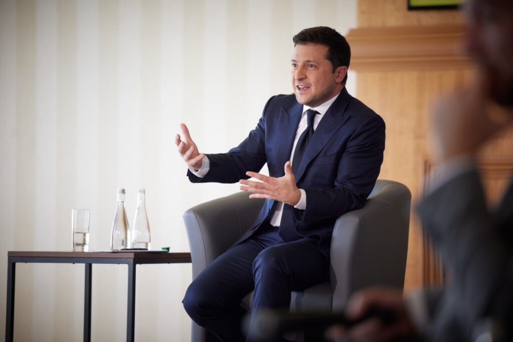 Pandora Papers: Зеленський не міг легально придбати нерухомість у Лондоні через “збитковість” його компаній