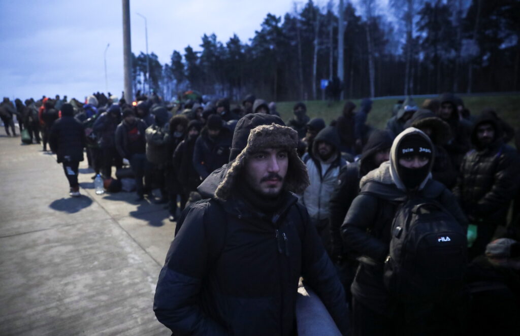 Міграційна криза: Франція закликала Путіна вплинути на Лукашенка