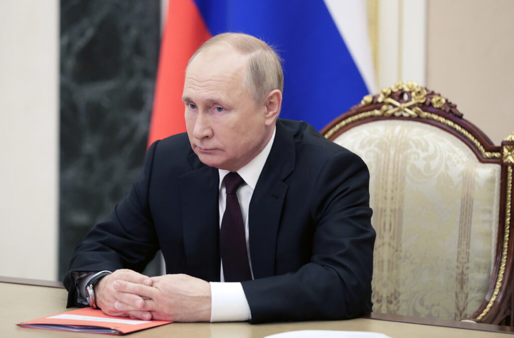Постійно бреше: Грозєв заявив, що Путін давно перейшов рівень своєї компетентності