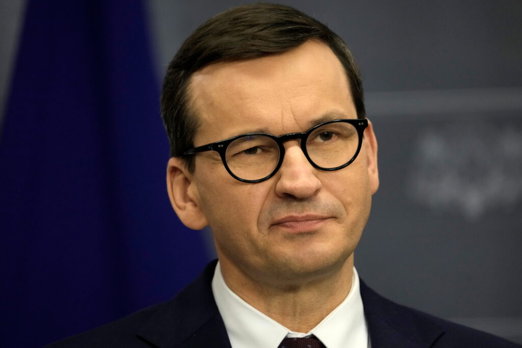 Інструмент прямої атаки: Польща струбована зростанням присутності військ РФ навколо України