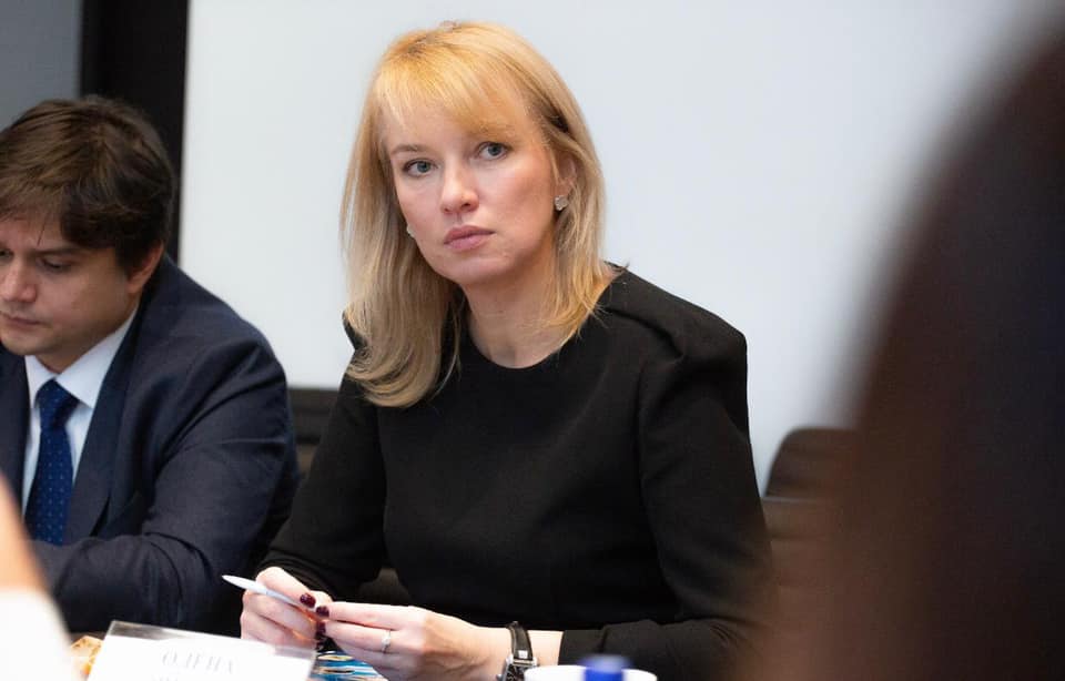 “Слуга” Шуляк програла суд щодо захисту честі, гідності та ділової репутації через закон про захист інвесторів – ЧЕСНО