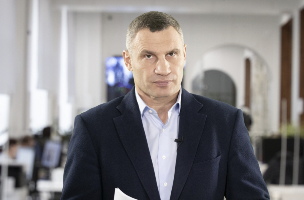 РНБО через правоохоронців продовжує тиснути на столичну владу – Кличко про підозру Поворознику