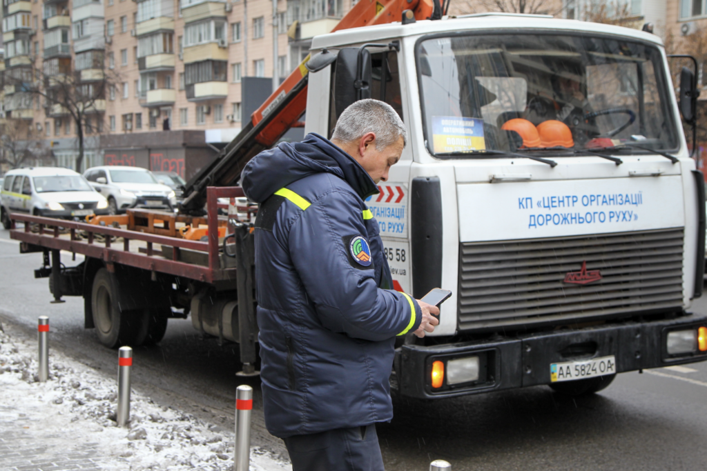 У Києві евакуювали автівку родини Святослава Вакарчука