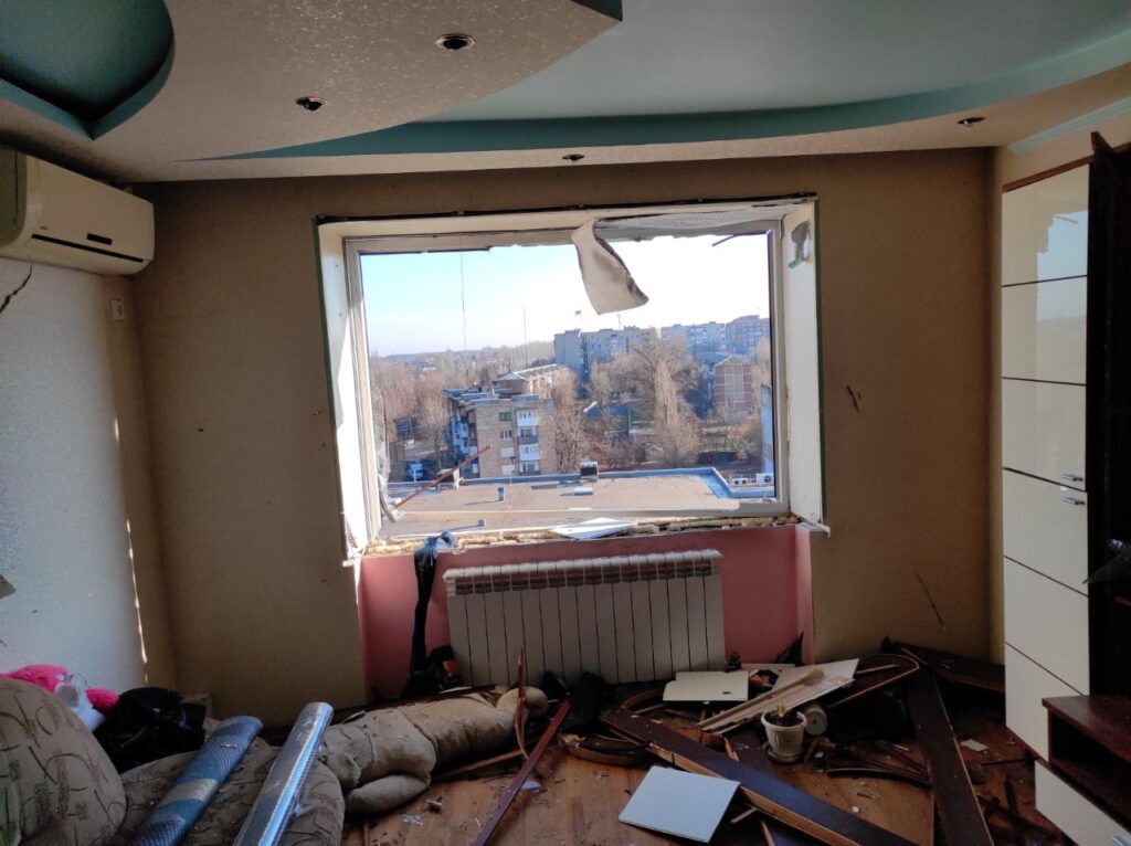 На Донеччині стався вибух у багатоповерхівці, є постраждалий