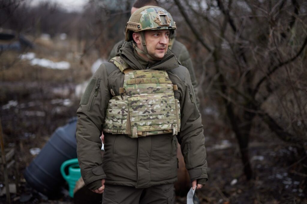“Головнокомандувач” та війна: як змінились армія та спецслужби за 2,5 роки президентства Зеленського