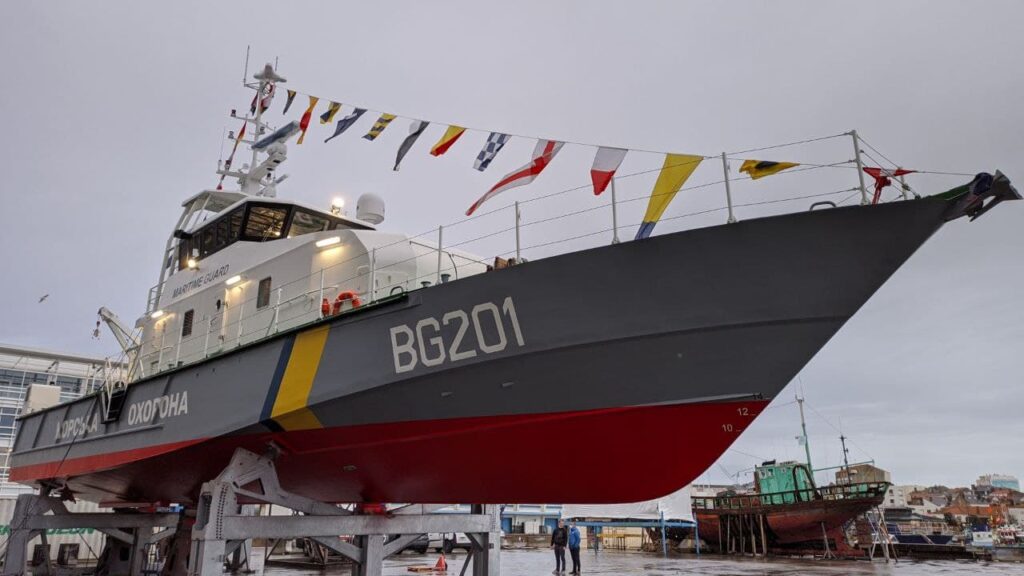 У Франції спустили на воду морський катер для українських прикордонників