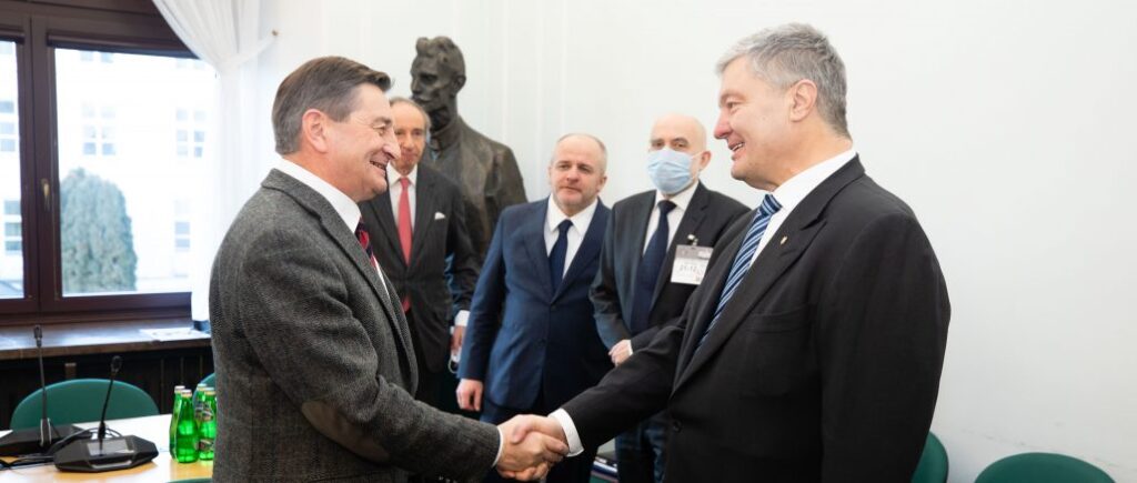 Обговорили безпекові питання: Порошенко зустрівся з Головою Комітету у закордонних справах Сейму Кухцінським