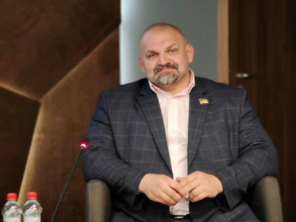 “Сила відбирає розум”: соцмережі обурені вульгарним висловлюванням про “вареник з бринзою”