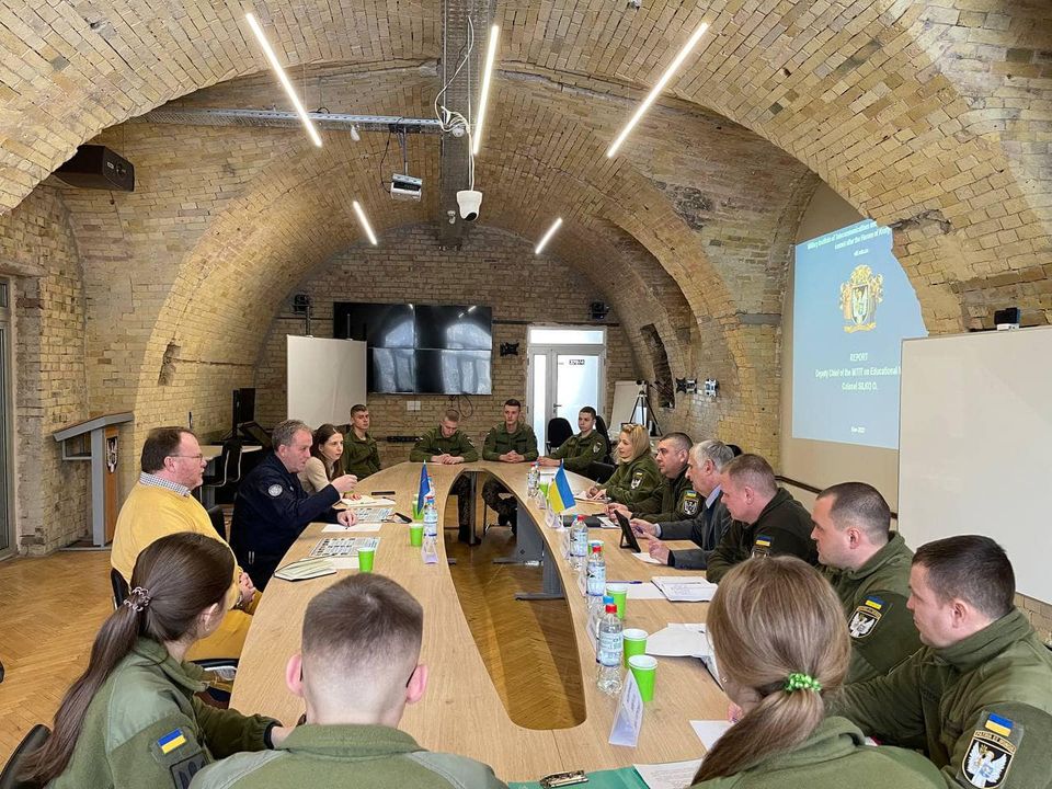 zustrich-nato-u-vishi-ukraini