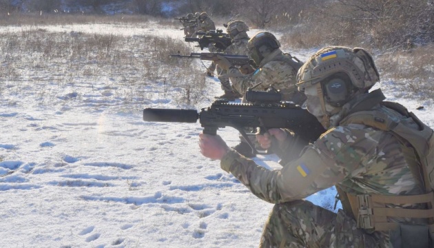 Відпрацювали ближній бій: українські розвідники провели тренування неподалік окупованого Криму