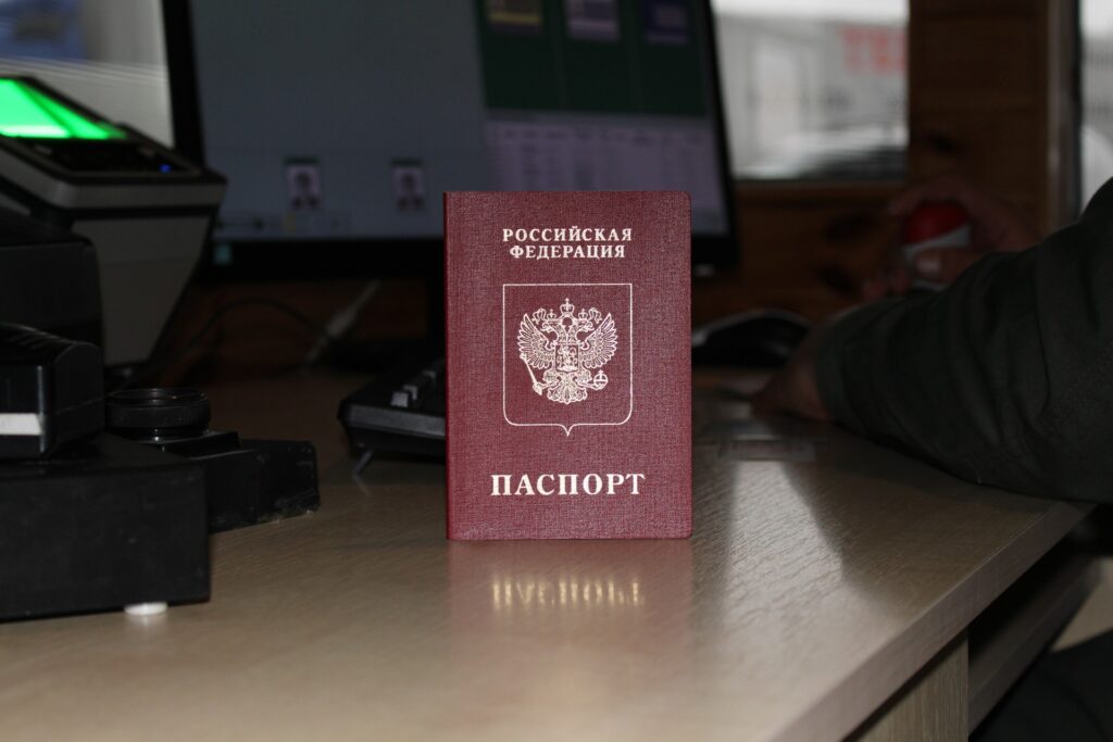 Українські прикордонники розвернули російського актора, який знімався в окупованому Криму