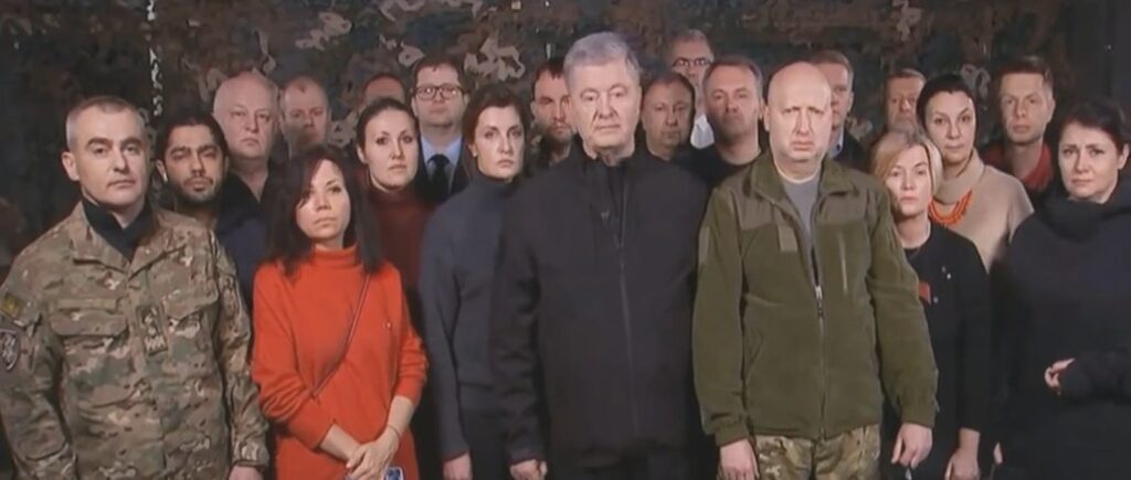 День повномасштабного вторгнення Росії в Україну має стати Днем національного спротиву – звернення Порошенка до українців
