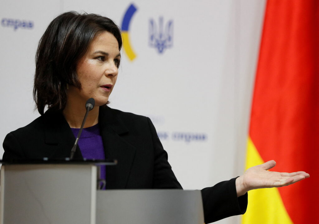 Постачання Китаєм безпілотників Росії порушуватиме міжнародне право – МЗС Німеччини
