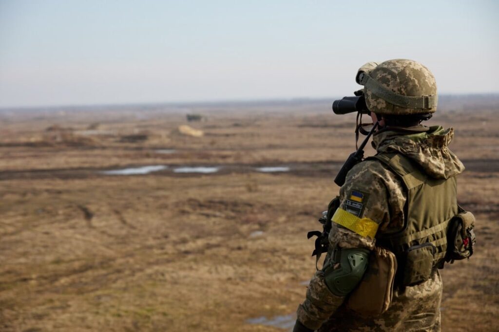 Украинские десантники сбили российский ударный вертолет в Луганской области