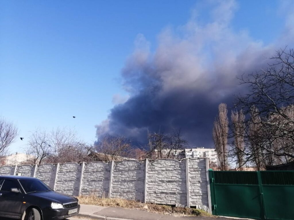 Росія обстріляла Чернігів з повітря: 17 загиблих за добу