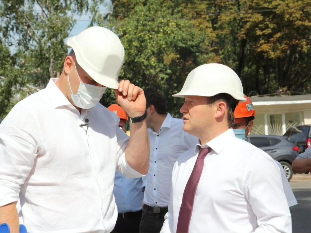 Хто підставляє мера Києва Кличка, бойкотуючи будівництво метро на столичний масив Виноградар?
