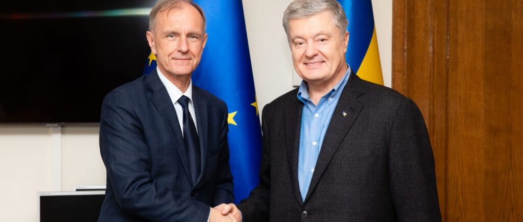 Порошенко закликав Євросоюз підтримати позицію Сенату Польщі щодо надання Україні оборонної зброї