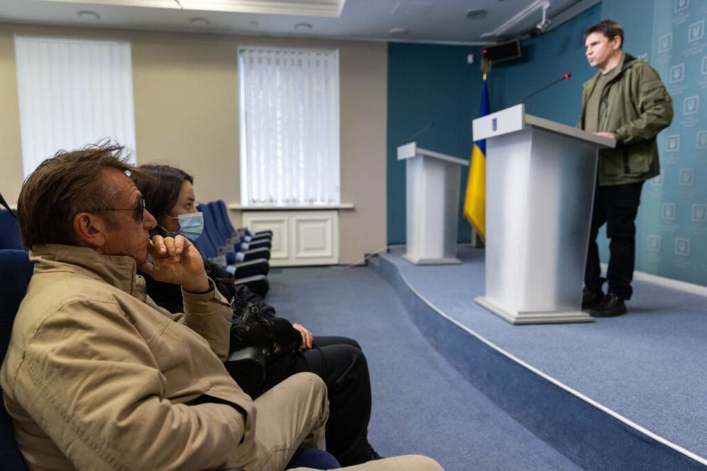 До України приїхав голлівудський актор Шон Пенн, щоб підтримати Україну та зафіксувати агресію РФ – ОП