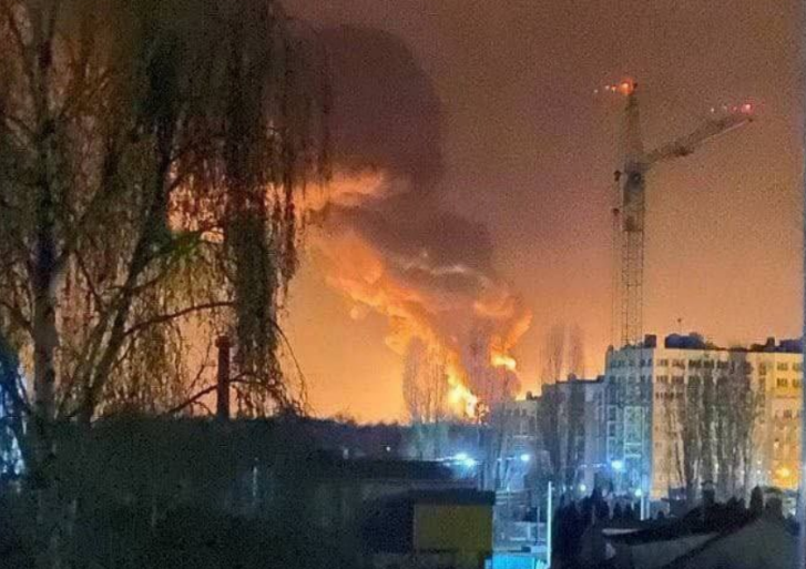Місто Васильків під Києвом обстріляли балістичними та крилатими ракетами: горить нафтобаза