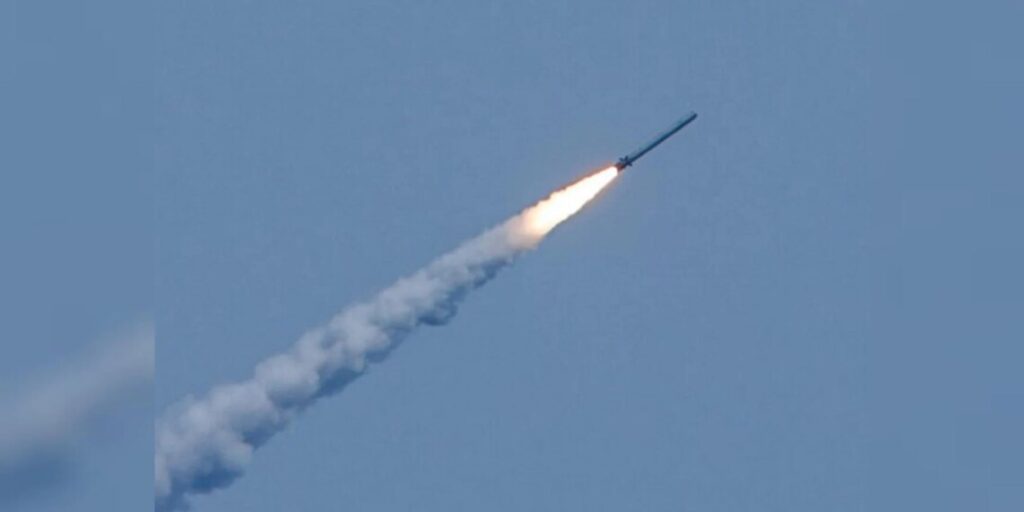 Оккупанты обстреляли Николаев и Харьков: среди тяжелораненых — дети