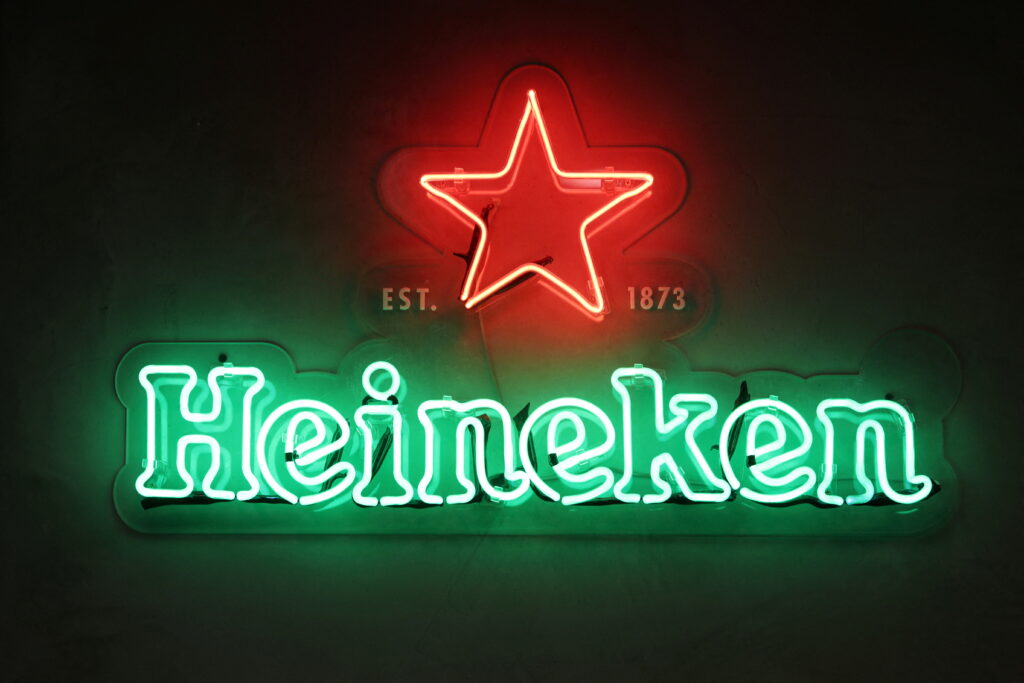 “Ми шоковані російською агресією”: міжнародна пивоварна корпорація Heineken остаточно залишає російський ринок