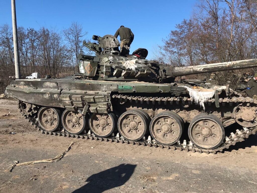 На Київщині українські бійці захопили танк окупантів