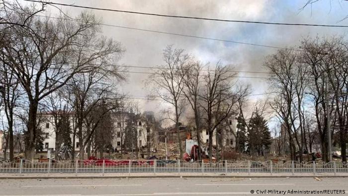 Российские военные насильно вывозят мариупольцев в Россию в фильтрационные лагеря – городской совет