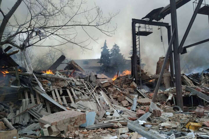 Під час обстрілу будівлі ОДА у Харкові загинуло сім людей, постраждали – 24