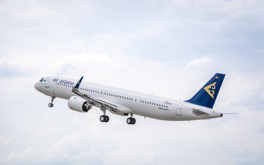 Air Astana призупинила авіарейси до Росії