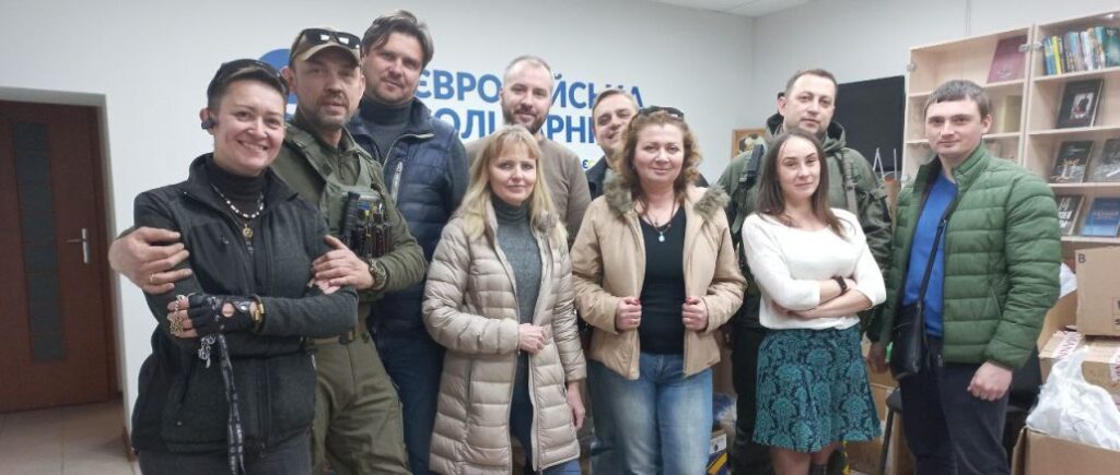Волонтерський центр «ЄС» та «Об’єднання волонтерів Запоріжжя» передали допомогу в Донецьку область