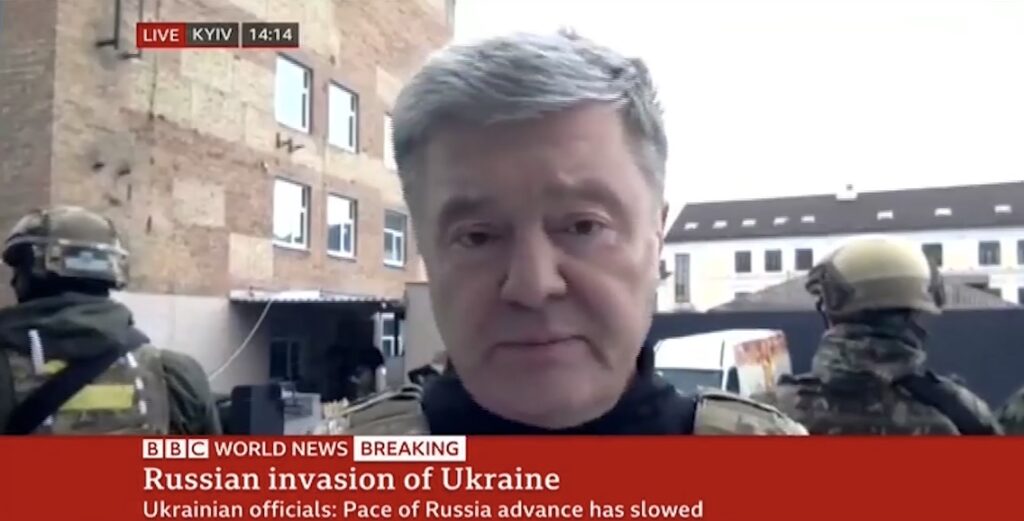 Я роблю все можливе, щоб підтримати Президента України Зеленського – Порошенко в ефірі BBC