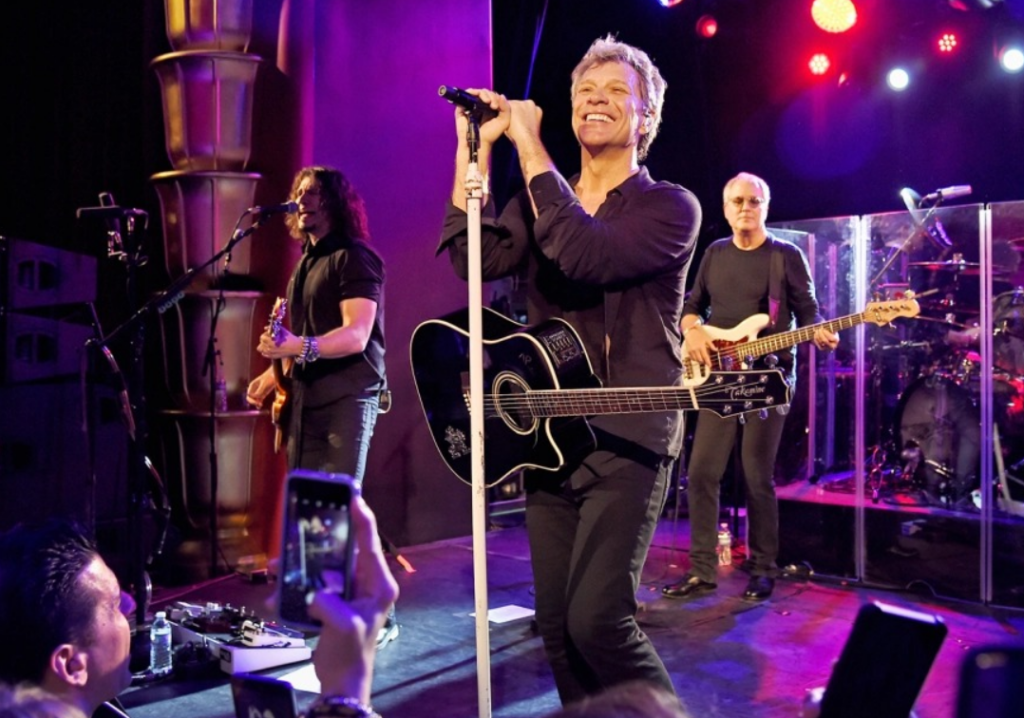“Слава Україні”: легендарний рок-гурт Bon Jovi підтримав Україну