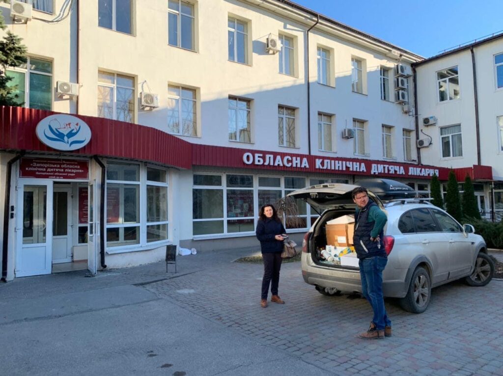 Привезли ліки у лікарні Запоріжжя, працюємо над тим, щоб лікувати поранених діток за кордоном – Марія Іонова