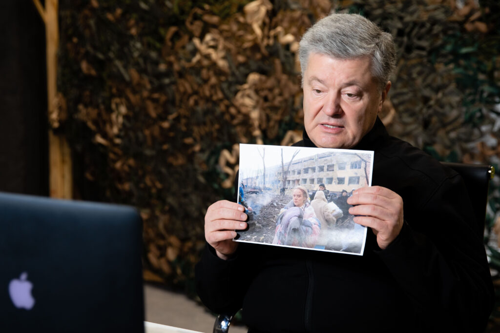 Порошенко на саммите ЕНП призвал союзников немедленно защитить украинское небо: каждый день проволочек это десятки человеческих жизней