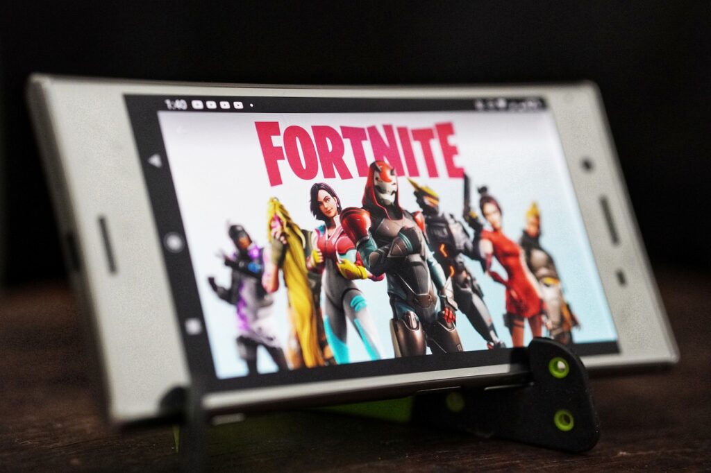 Компанія Epic Games пожертвує Україні прибуток з нового сезону Fortnite