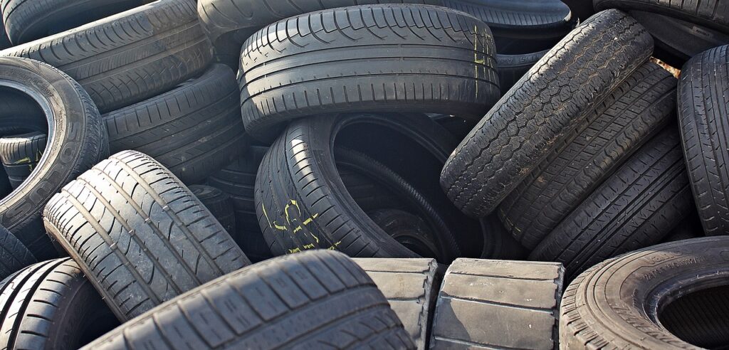 Найбільший у світі виробник шин Bridgestone йде з Росії